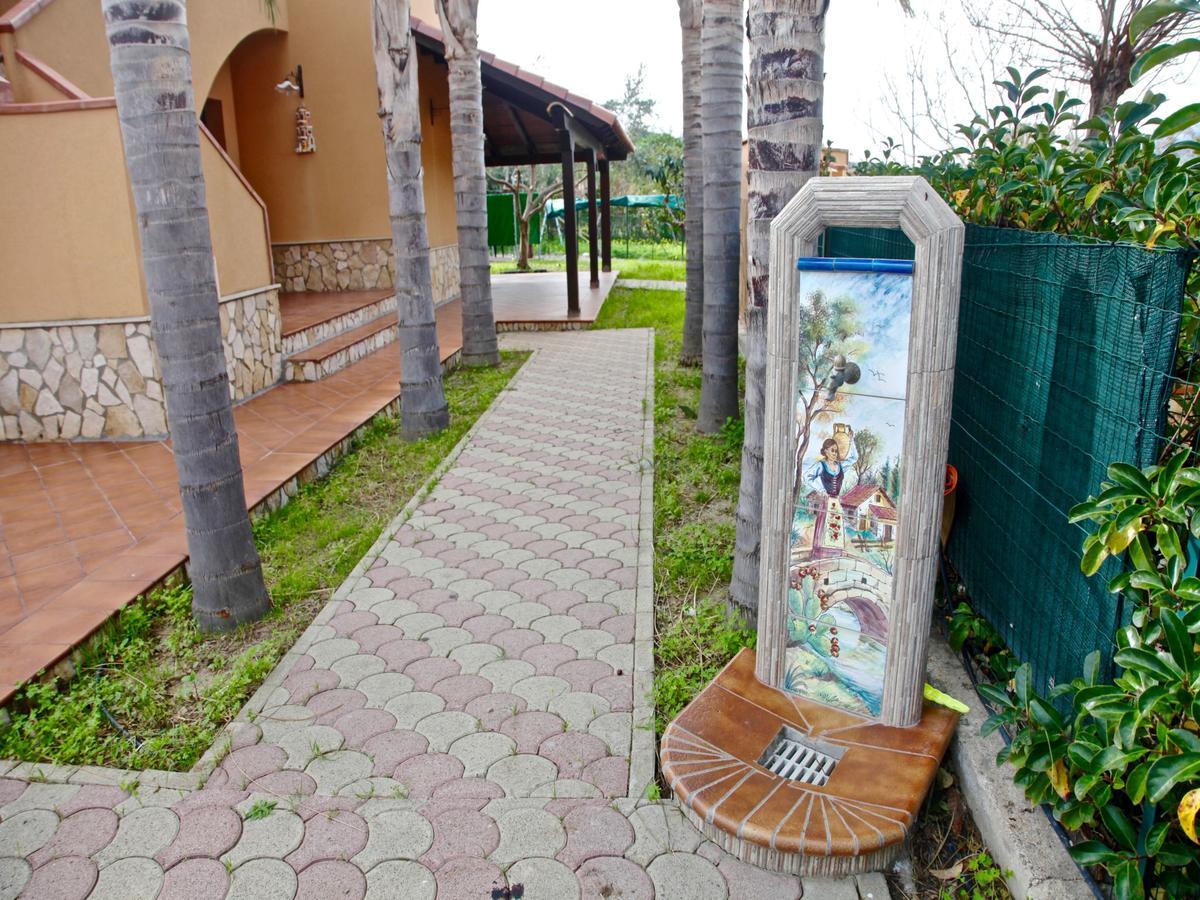 Villa Torre Roccella Campofelice Di Roccella Exterior foto